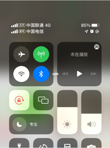 项城苹果手机维修分享iPhone双卡信号解决办法 