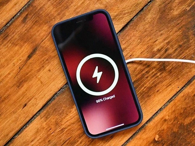 项城苹果手机维修分享iPhone 12可以随便充电吗 
